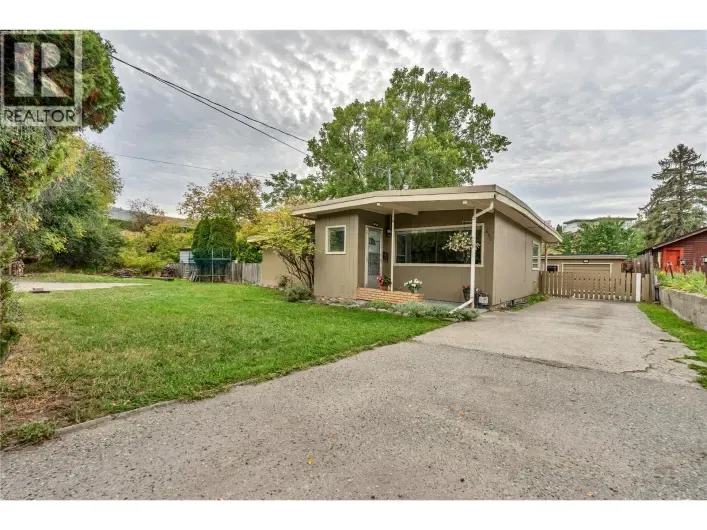 692 Vancouver Avenue, Penticton