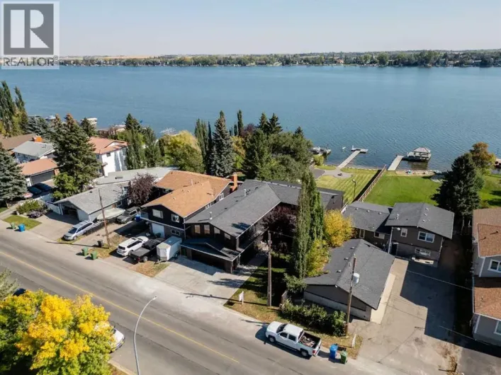 692 West Chestermere Drive, Chestermere