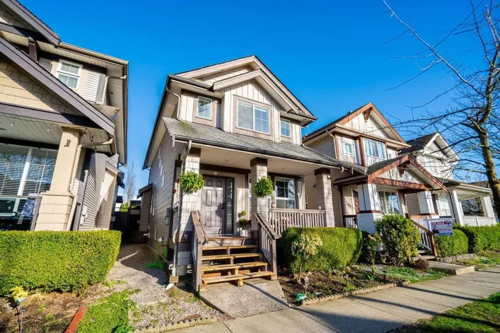 6926 190 STREET, Surrey