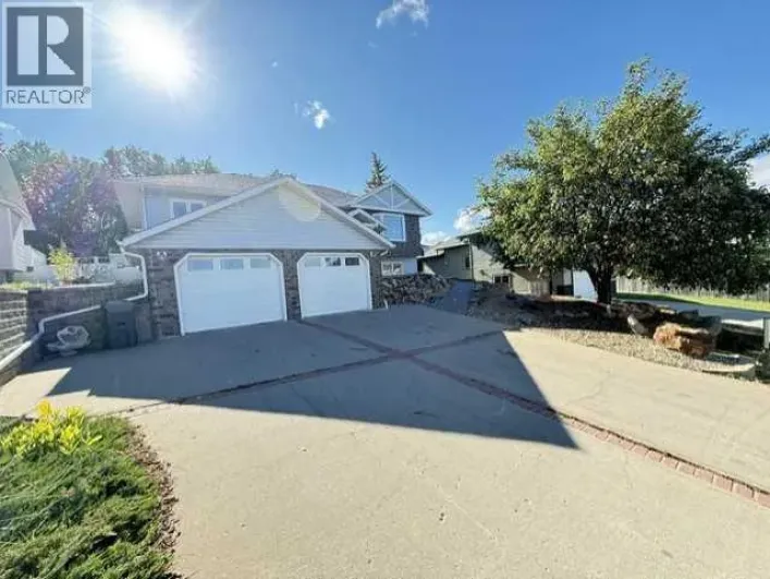 6929 99 Street, Peace River