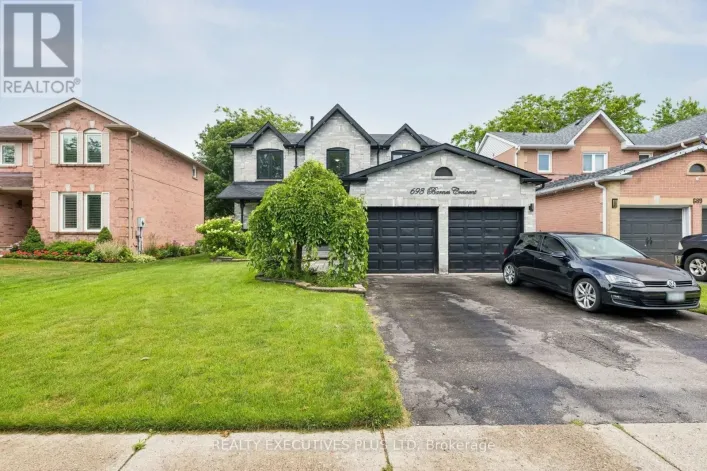 693 BARNES CRESCENT, Oshawa