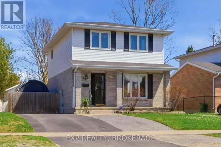 693 CEDARWOOD DRIVE, Kingston