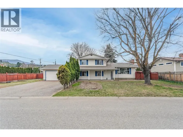 693 Paret Place, Kelowna
