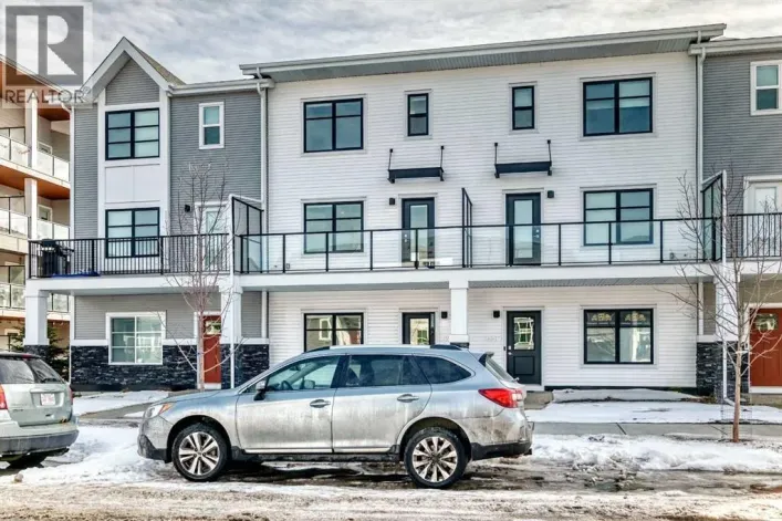 693 Savanna Boulevard NE, Calgary