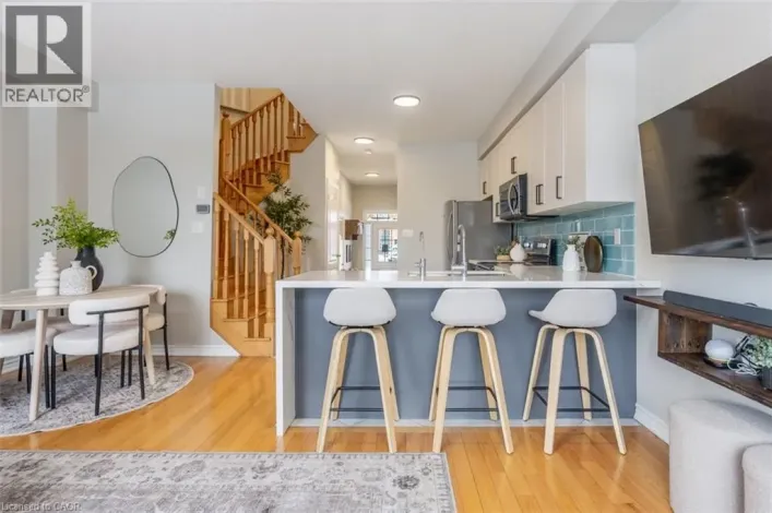 694 SAUVE Street, Milton