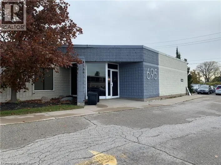 695 CORONATION Boulevard Unit# 9, Cambridge