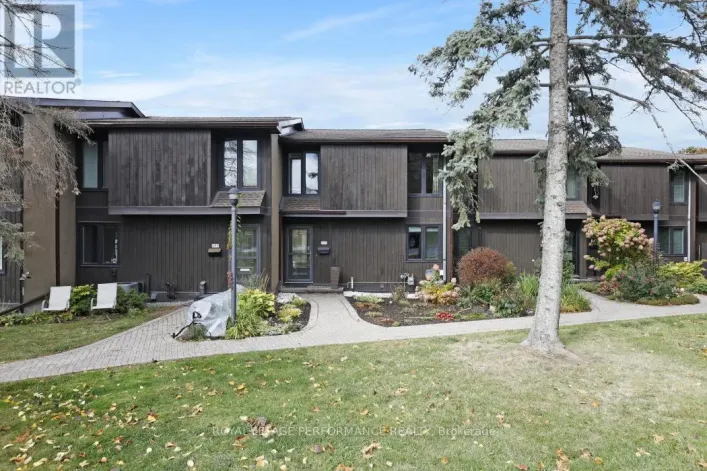 695 RICHMOND ROAD, Ottawa