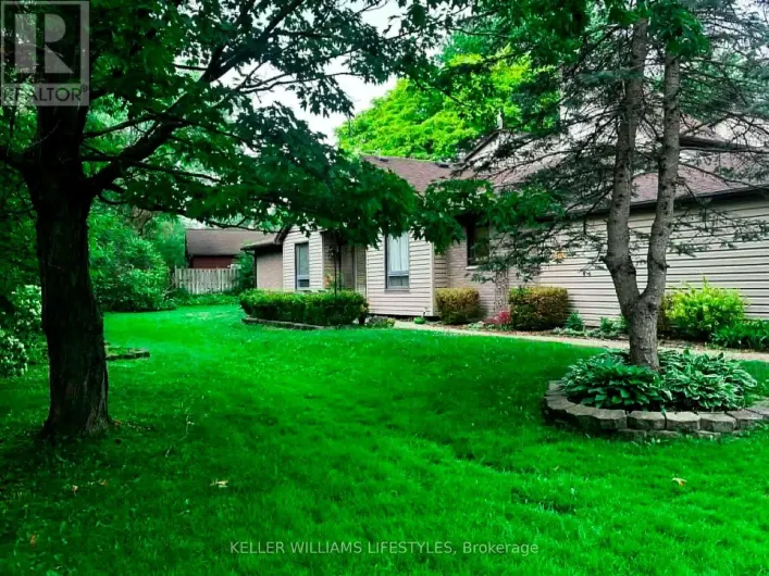 695 WOODCREST BOULEVARD, London South