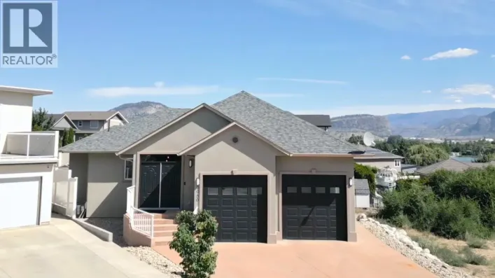6950 CABERNET Place, Oliver