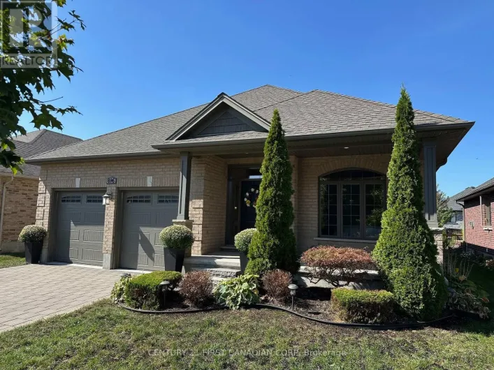 696 BENNETT CRESCENT, Strathroy-Caradoc