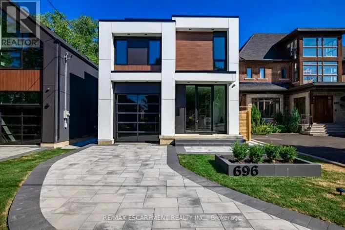 696 MONTBECK CRESCENT, Mississauga