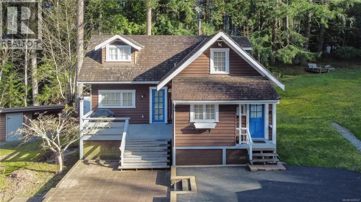 696 Rainbow Rd, Salt Spring