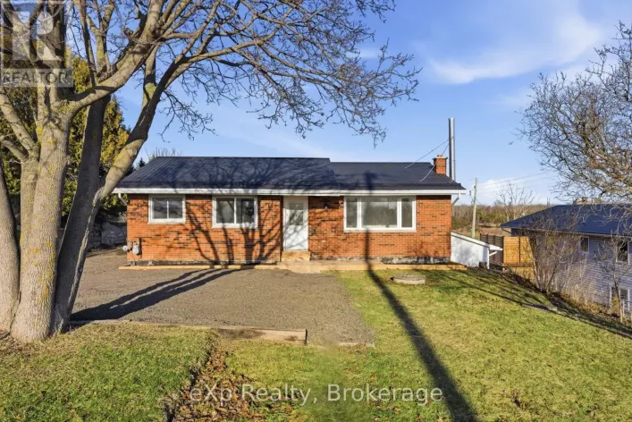 696 WHITES ROAD, Quinte West