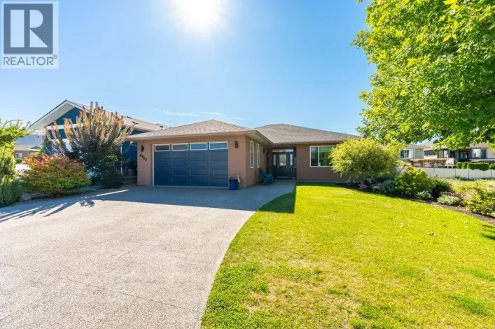 6960 CHARDONNAY Place, Oliver
