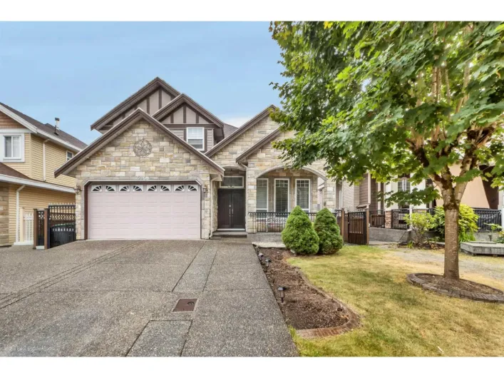 6968 151A STREET, Surrey
