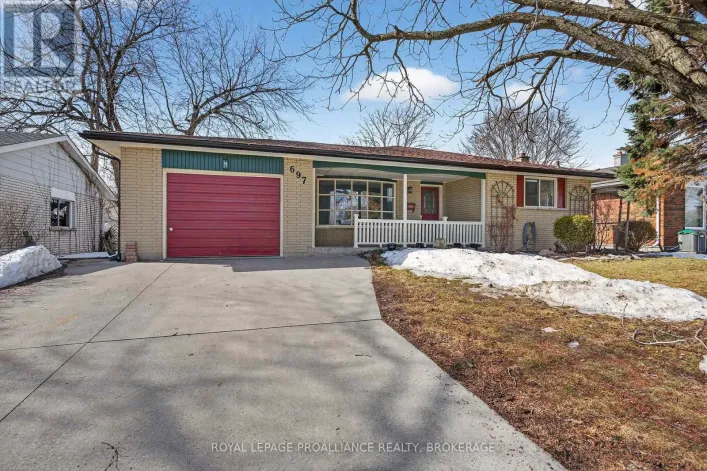 697 FLEET STREET, Kingston