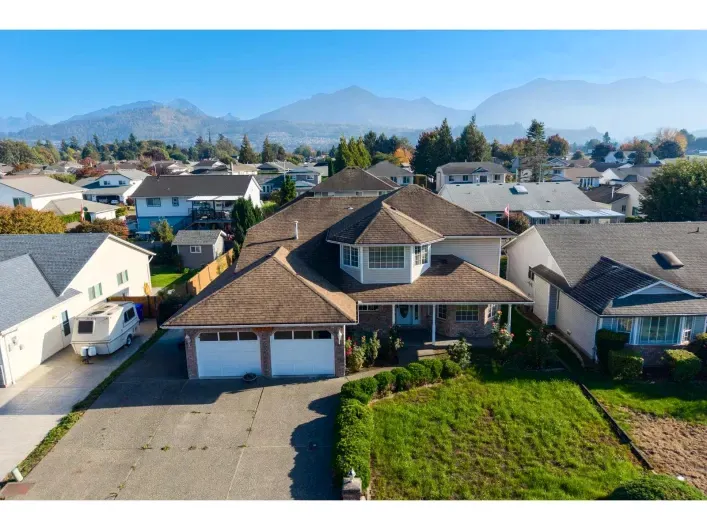 6973 COACH LAMP DRIVE|Sardis West Vedder, Chilliwack