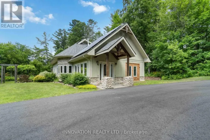 698 MOFFAT STREET, Pembroke