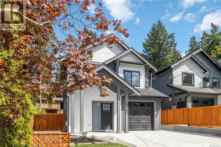 6987 Hagan Rd, Central Saanich