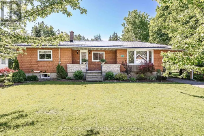 6989 RUTHERFORD STREET, Perth East