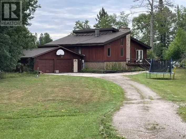 699 COOMBES DRIVE, Kenora Remote Area