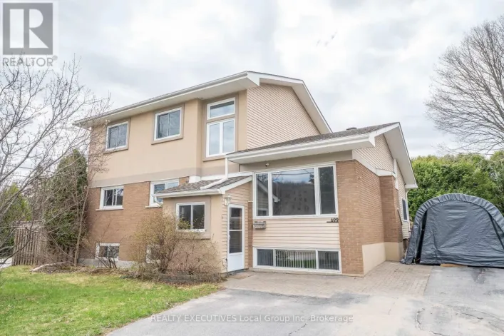 699 NORMAN AVENUE, North Bay