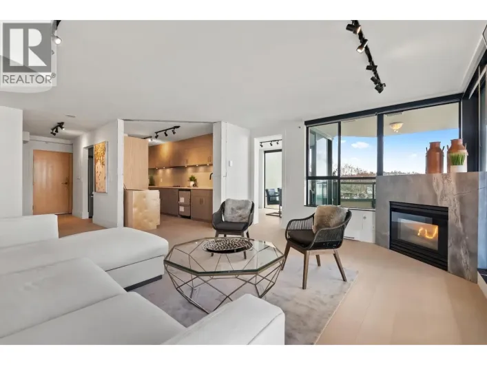 6D 328 TAYLOR WAY, West Vancouver