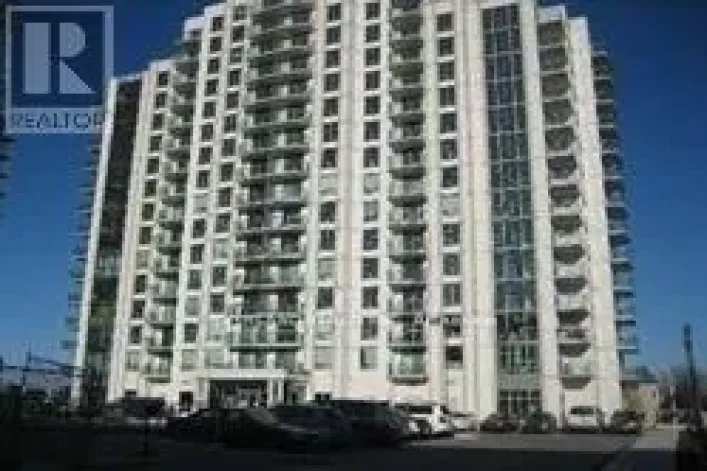 6D - 8 ROSEBANK DRIVE, Toronto