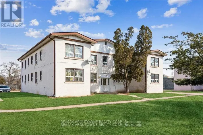 7 - 1031 CHURCHILL AVENUE E, Oakville