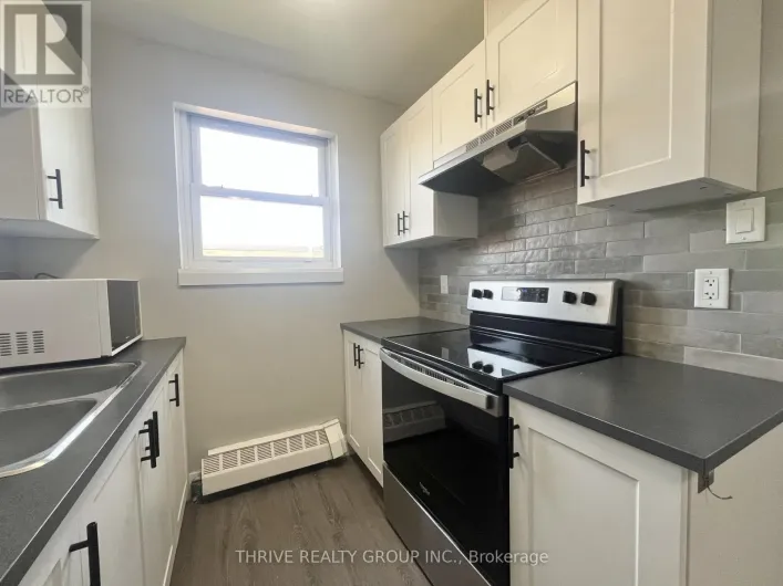 7 - 106 KING EDWARD AVENUE, London South