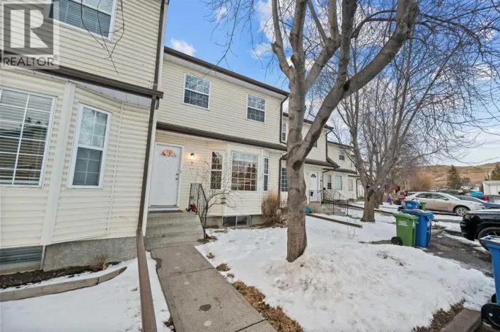 7, 120 First Street E, Cochrane