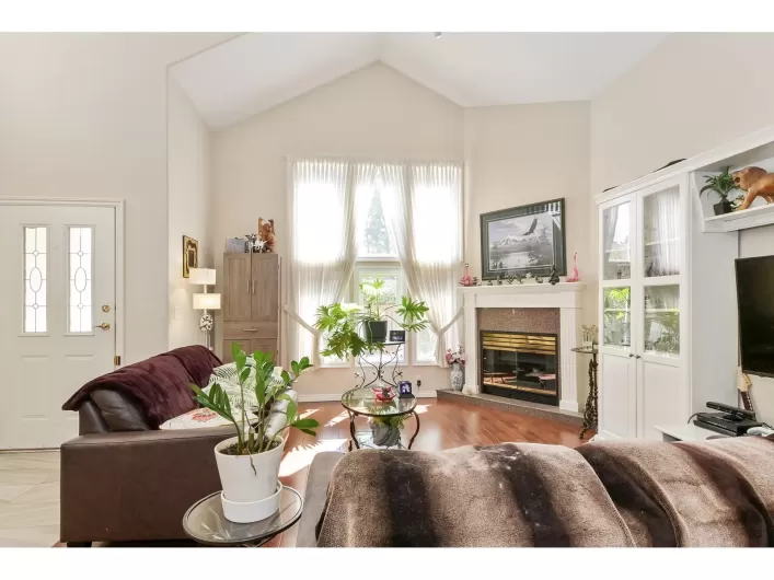 7 13911 16 AVENUE, Surrey