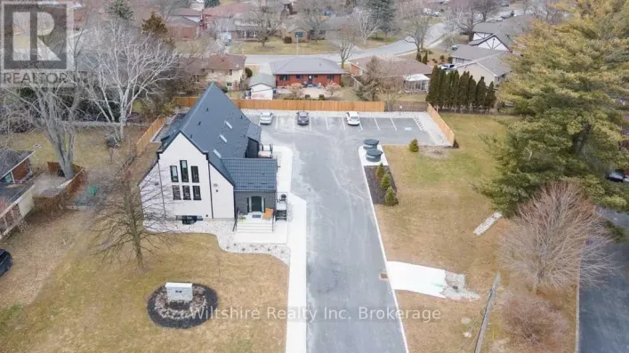 7 - 14 GLENDALE DRIVE, Tillsonburg