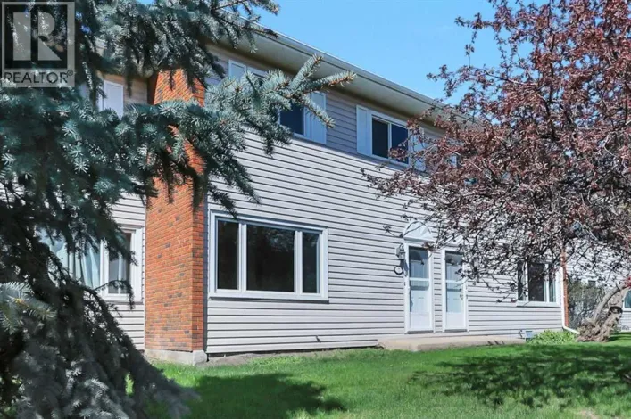 7, 15 Stanton Street, Red Deer