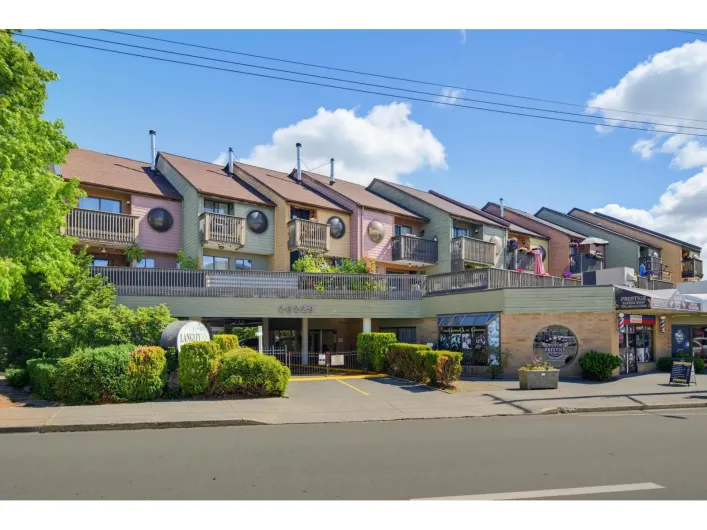 7 20229 FRASER HIGHWAY, Langley