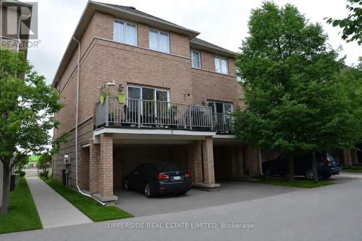 7 - 23 OBSERVATORY LANE, Richmond Hill
