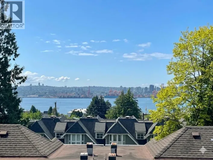 7 232 E 6TH STREET, North Vancouver