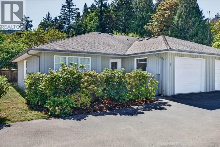 7 235 Park Dr, Salt Spring