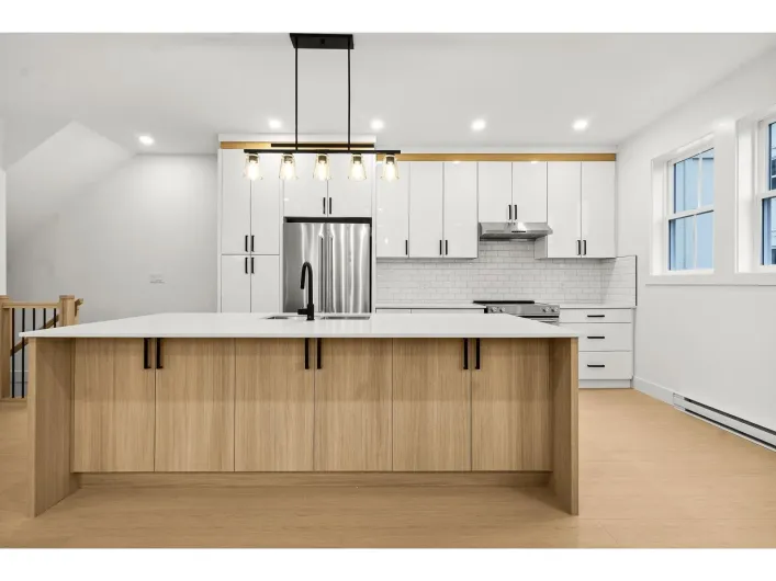 7 2360 CRESCENT WAY, Abbotsford