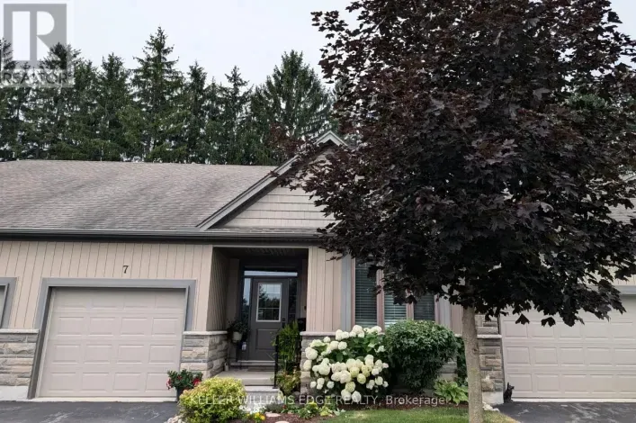 Row / Townhouse for sale: 7 - 250 HOSTETLER ROAD, Wilmot