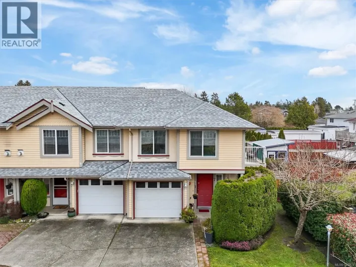 7 2715 Shelbourne St, Victoria