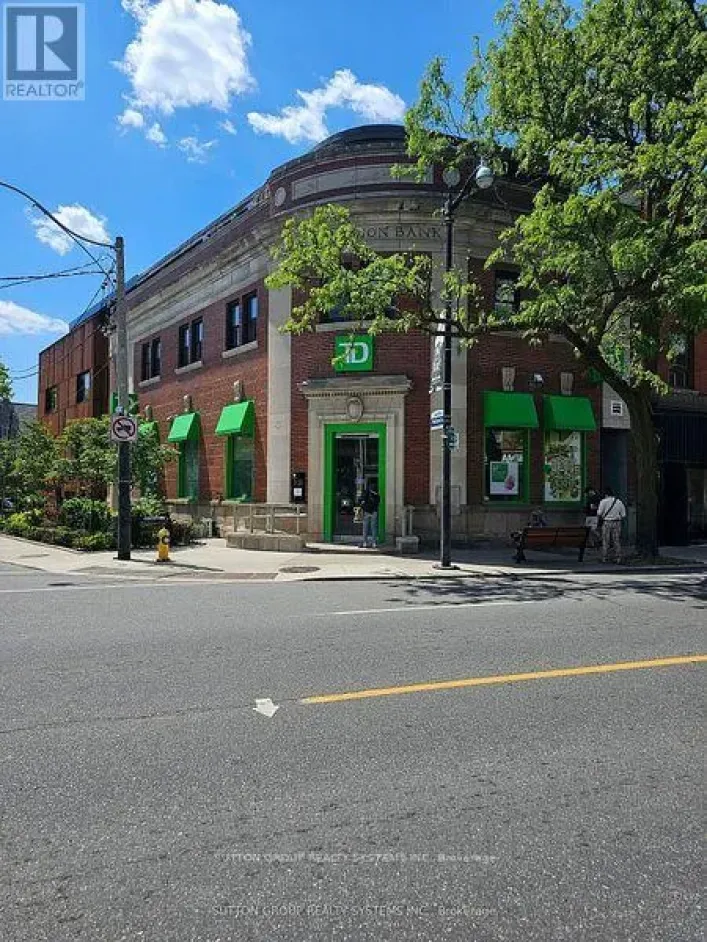 7 - 2945 DUNDAS STREET W, Toronto