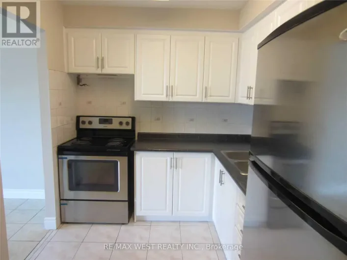 7 - 2965 ISLINGTON AVENUE, Toronto