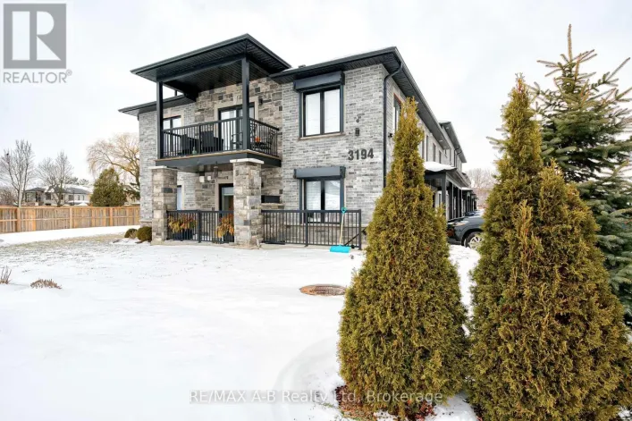 7 - 3194 VIVIAN LINE 37, Stratford