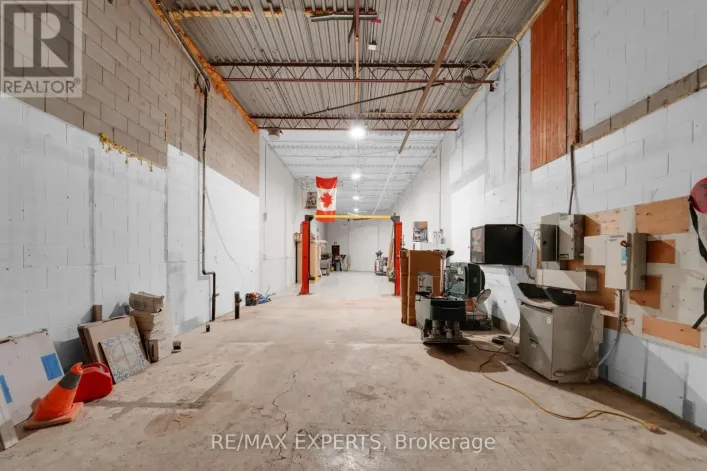 7 - 32 GOODMARK PLACE, Toronto