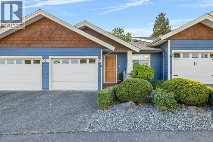 7 332 Belaire St, Ladysmith