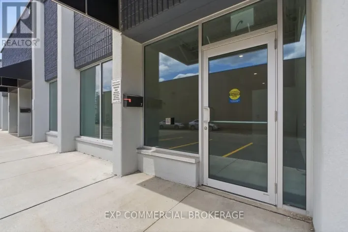 7 - 397 HUMBERLINE DRIVE, Toronto