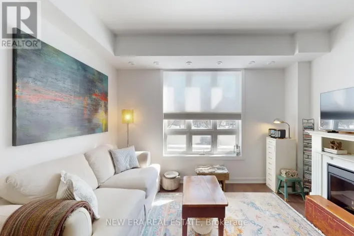 7 - 4015 HICKORY DRIVE, Mississauga