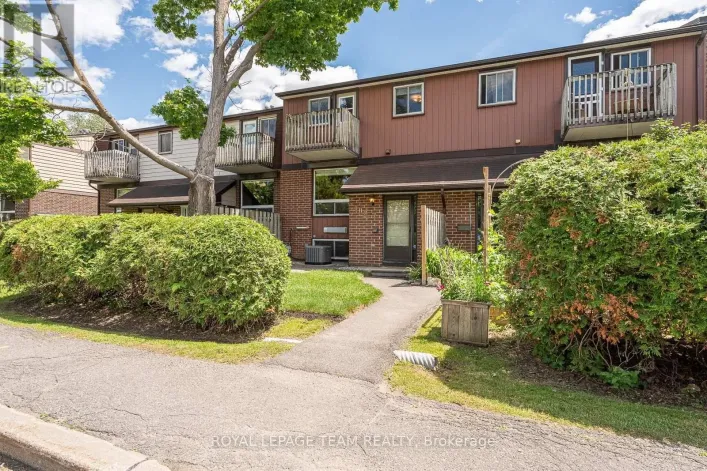 7 - 402 MONTFORT STREET, Ottawa