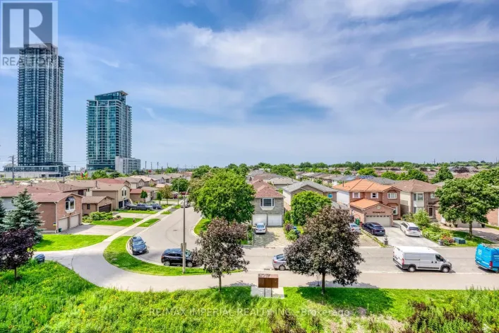 7 - 4020 PARKSIDE VILLAGE DRIVE, Mississauga